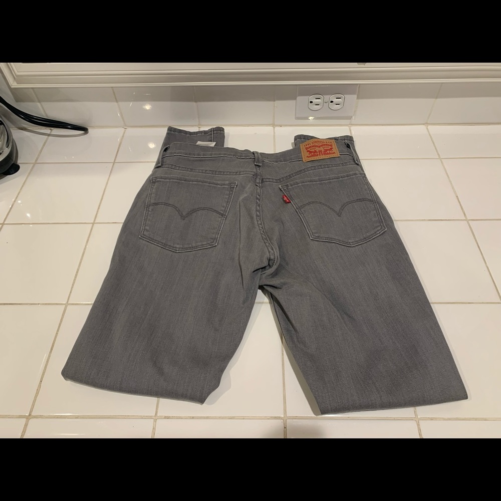 Levi’s - Picture 2 of 3